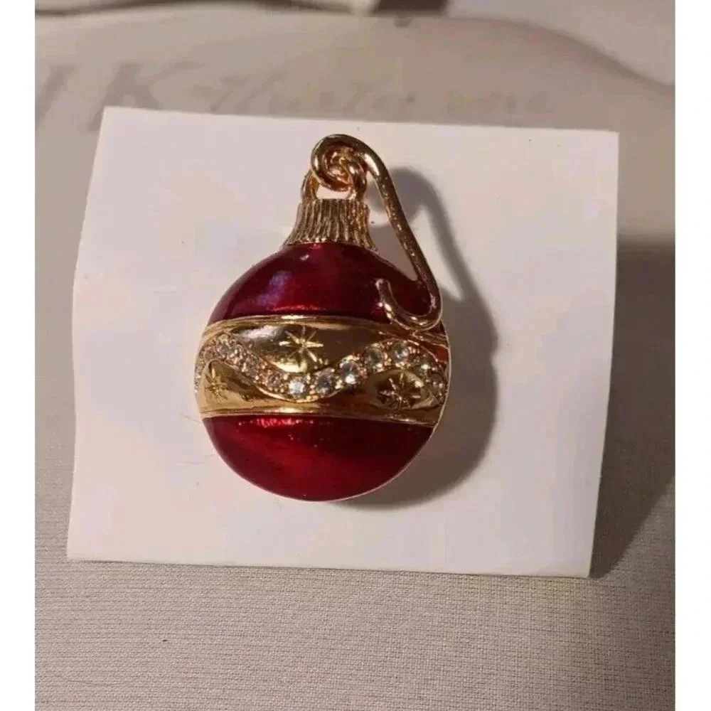 Christmas‎ Ornament W/ Gold Hook,Pin Gold Toned Red Colored Glass Band Round